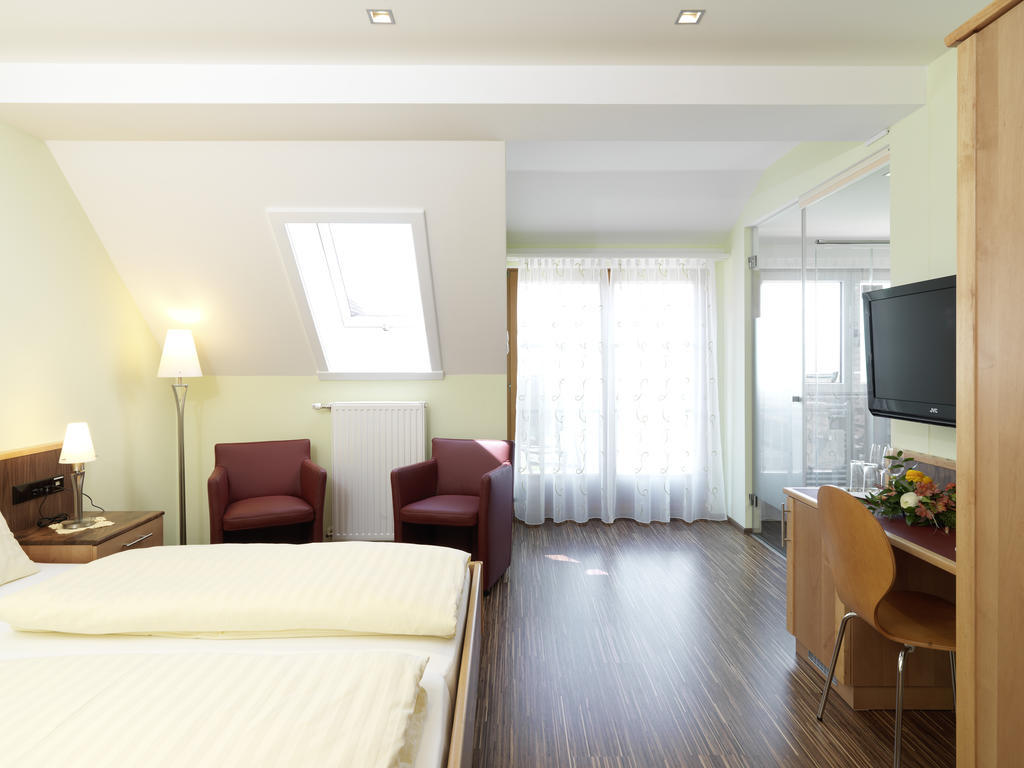 Weingut Skoff Original Hotel Gamlitz Room photo